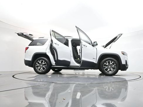 Used 2023 GMC Acadia SLE w/ Driver Convenience Package FWD image 56