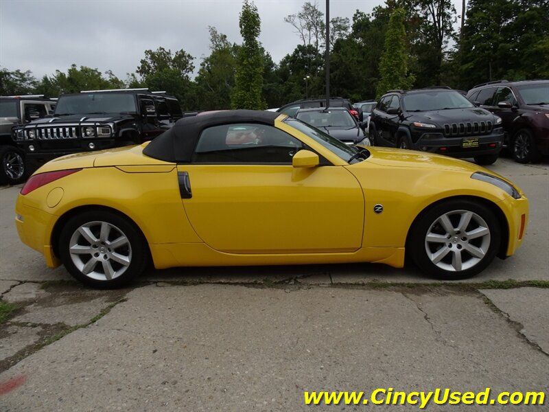 Used 2005 Nissan 350Z Enthusiast RWD image 6