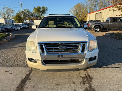 Used 2006 Ford Explorer Eddie Bauer image 2