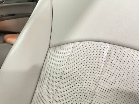Used 2016 Buick Enclave Leather image 21