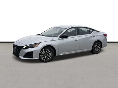 Used 2024 Nissan Altima 2.5 SV