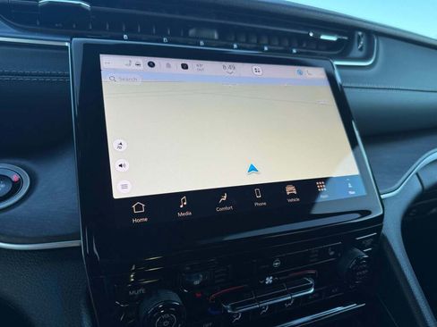 New 2025 Jeep Grand Cherokee L Limited image 34