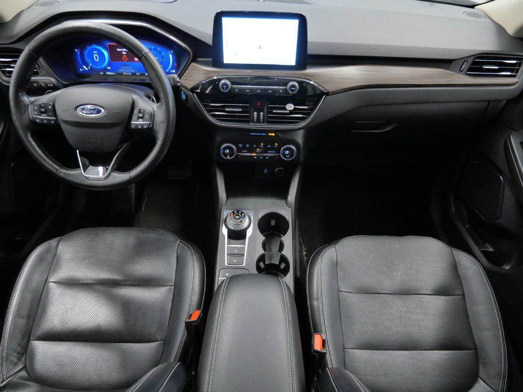 Used 2020 Ford Escape Titanium AWD/4WD image 18