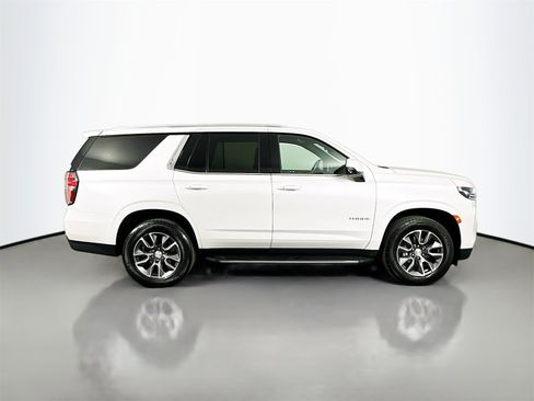 Used 2022 Chevrolet Tahoe LT w/ LT Signature Plus Package image 8