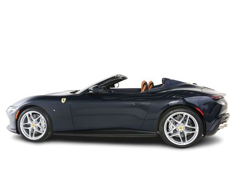 Used 2024 Ferrari Roma Spider image 15