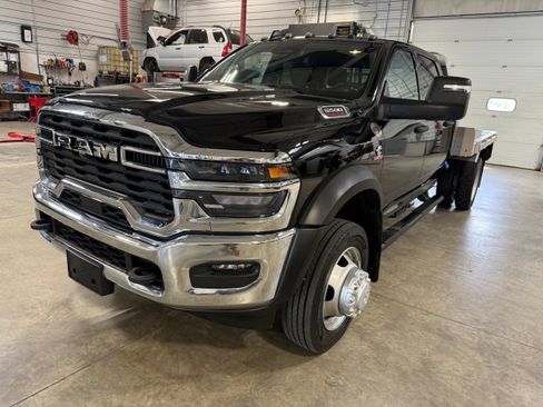 Used 2025 RAM 5500 Tradesman AWD/4WD image 34