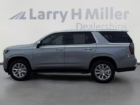 Used 2025 Chevrolet Tahoe Premier AWD/4WD image 2
