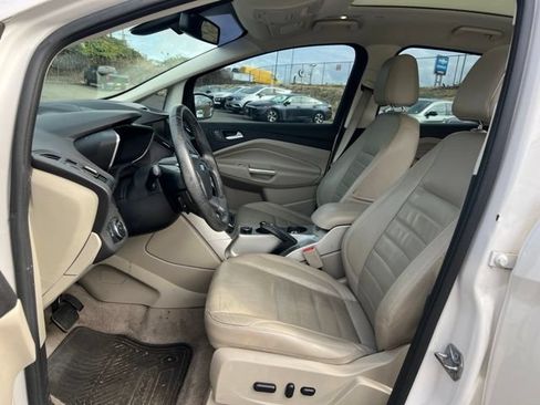 Used 2014 Ford C-MAX Energi SEL w/ Equipment Group 303A FWD image 12
