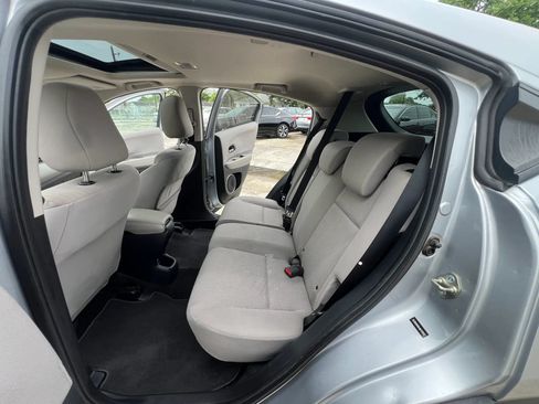 Used 2018 Honda HR-V EX image 16