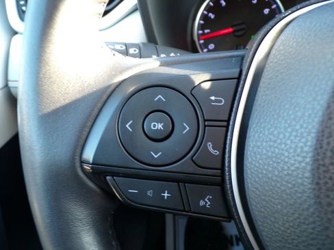 Used 2019 Toyota RAV4 XLE Premium w/ Cold Weather Package AWD/4WD image 30