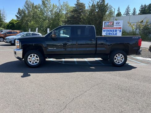 Used 2015 Chevrolet Silverado 2500 LT w/ LT Fleet Convenience Package AWD/4WD image 2