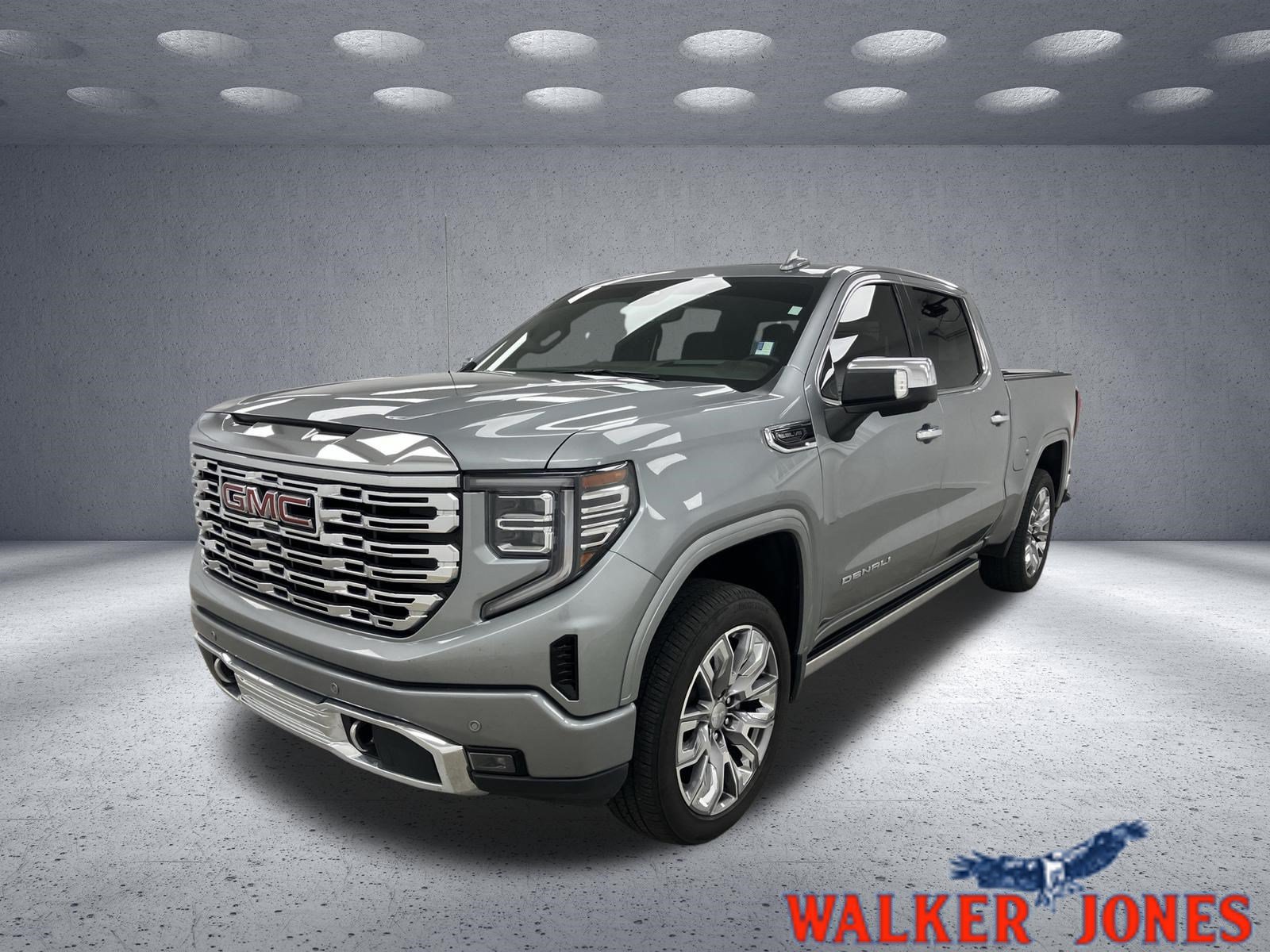 Used 2025 GMC Sierra 1500 Denali w/ Denali Reserve Package AWD/4WD image 1