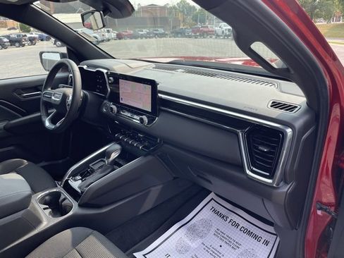 Used 2025 GMC Canyon Elevation image 29