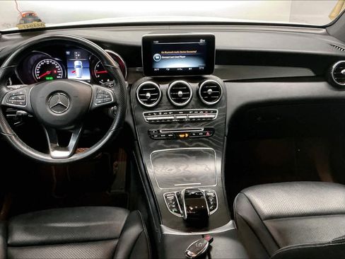 Used 2019 Mercedes-Benz GLC 300 4MATIC image 17