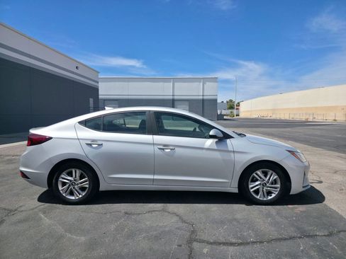 Used 2020 Hyundai Elantra SEL w/ Cargo Package (C1) FWD image 3