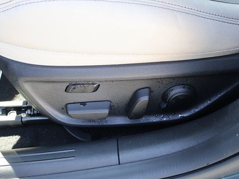 Used 2023 Genesis G70 3.3T w/ Sport Advanced Package image 36