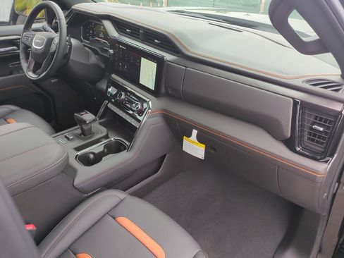 New 2025 GMC Sierra 1500 AT4 w/ Technology Package image 31
