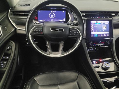 Used 2022 Jeep Grand Cherokee L Limited image 22