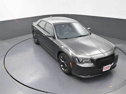 Used 2023 Chrysler 300 S image 19