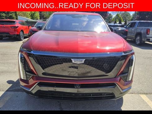 Used 2026 Cadillac Vistiq Sport w/ LPO, Floor Liner Package AWD/4WD image 11