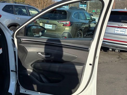 Used 2024 Hyundai Tucson Limited image 49