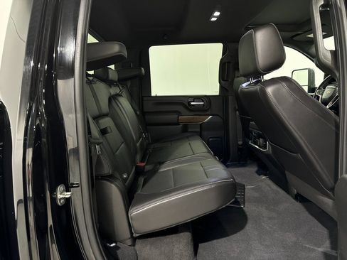 Used 2021 Chevrolet Silverado 3500 High Country image 26