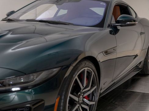 Used 2024 Jaguar F-TYPE R AWD/4WD image 9