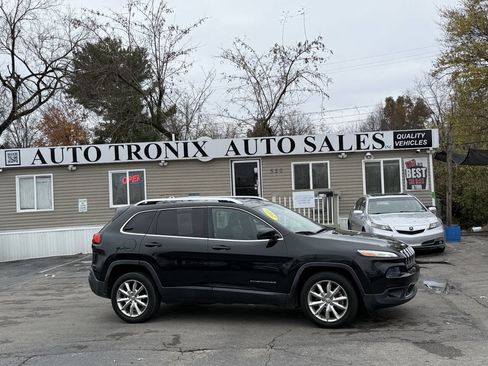 Used 2014 Jeep Cherokee Limited w/ Luxury Group image 27