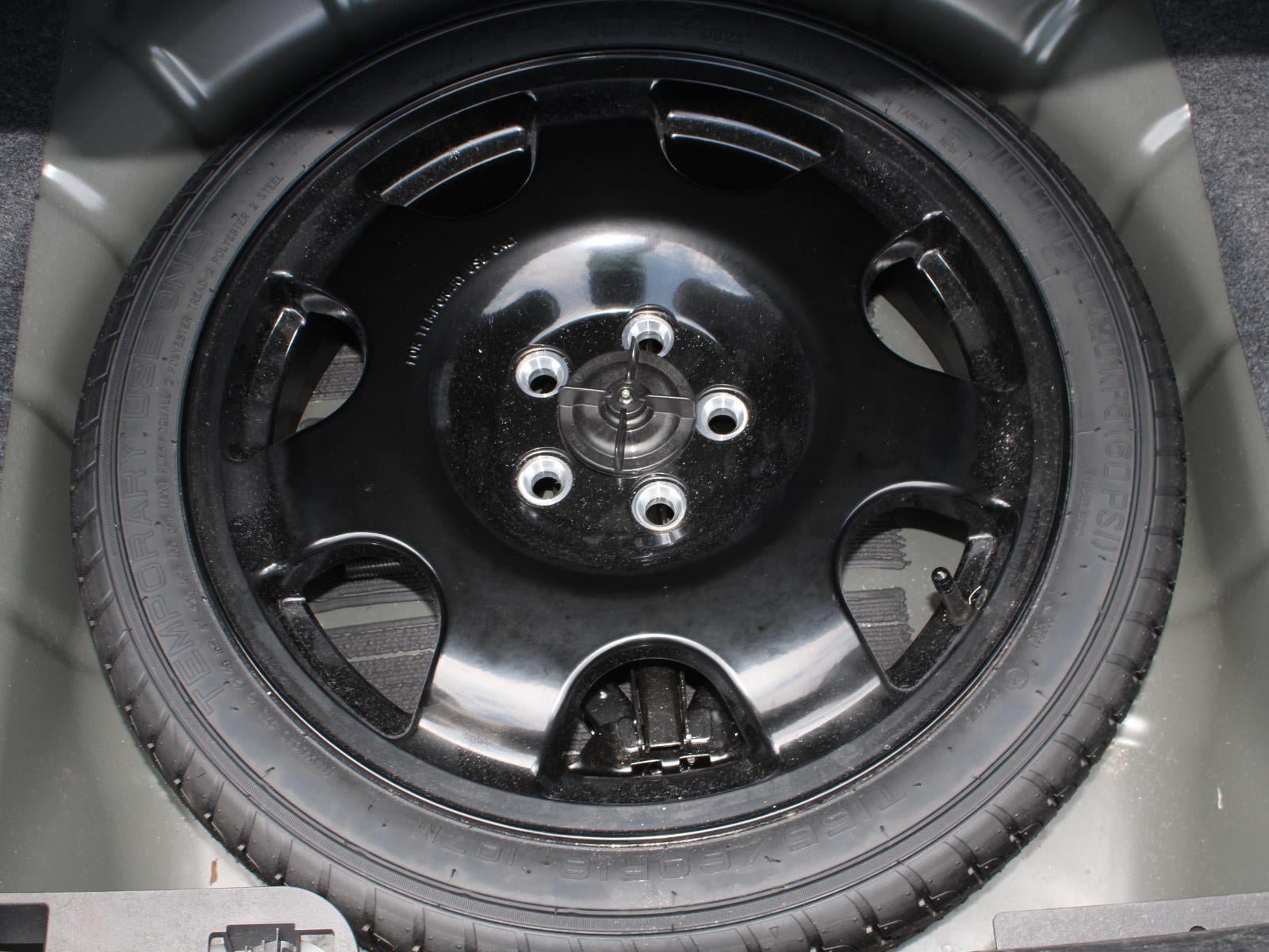 Used 2025 Ford Mustang Convertible RWD image 8