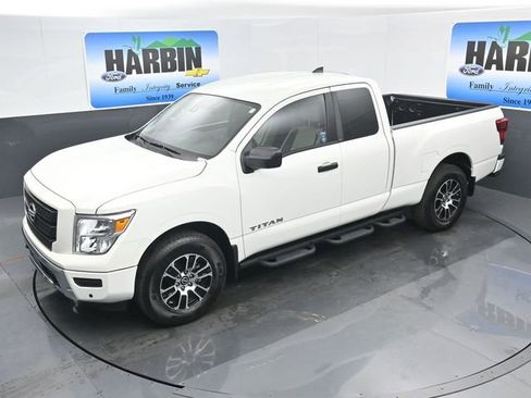 Used 2024 Nissan Titan SV w/ Accessory Utility Package image 22