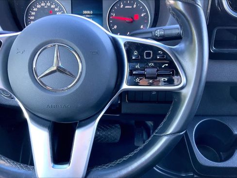 Used 2024 Mercedes-Benz Sprinter 2500 image 26