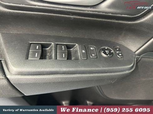 Used 2019 Honda CR-V LX image 17