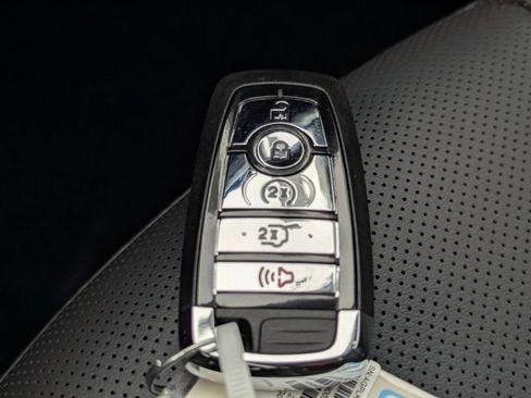 New 2026 Lincoln Aviator 2WD w/ Jet Appearance Package image 28