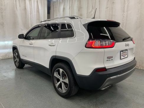 Used 2019 Jeep Cherokee Limited AWD/4WD image 5