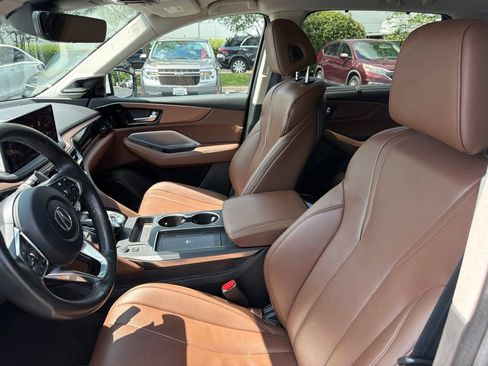 Used 2025 Acura MDX SH-AWD w/ Technology Package image 9