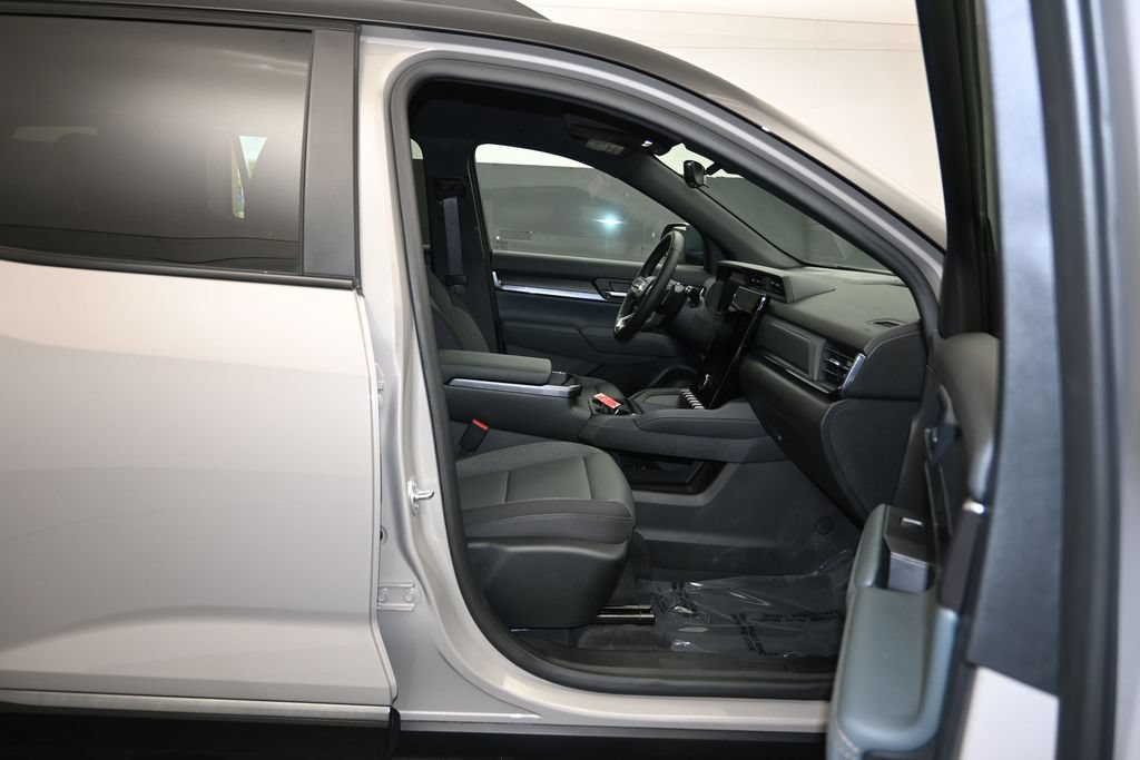 Used 2026 GMC Terrain AT4 w/ Technology Package II AWD/4WD image 27