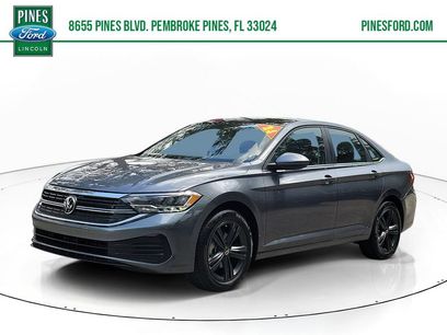 Used 2024 Volkswagen Jetta SE w/ Panoramic Sunroof Package