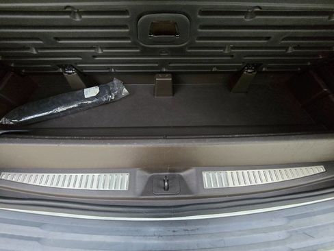 Used 2015 GMC Yukon Denali w/ Premium Package image 57