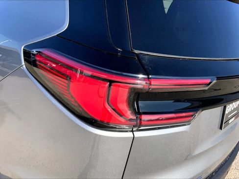 Certified 2025 GMC Acadia AT4 image 29