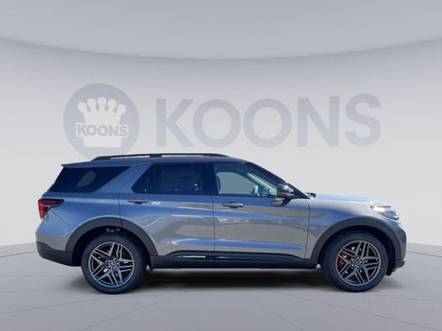 New 2026 Ford Explorer ST image 8