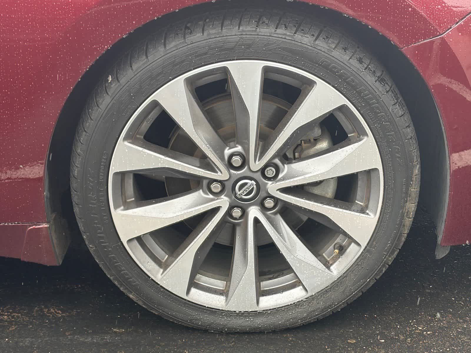 Used 2019 Nissan Maxima Platinum w/ Sport Mat Group FWD image 6