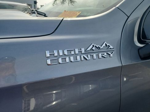 Certified 2023 Chevrolet Suburban High Country image 32