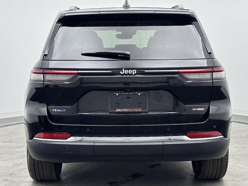 Used 2024 Jeep Grand Cherokee Limited 4xe AWD/4WD image 8