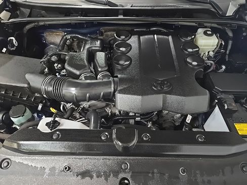 Used 2022 Toyota 4Runner SR5 Premium image 13