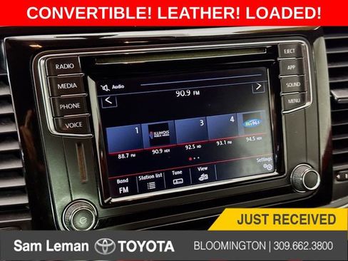 Used 2018 Volkswagen Beetle 2.0T S w/ Style & Comfort Package image 14