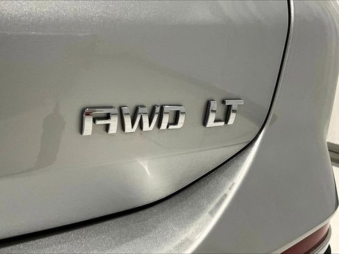 Used 2022 Chevrolet Equinox LT image 23