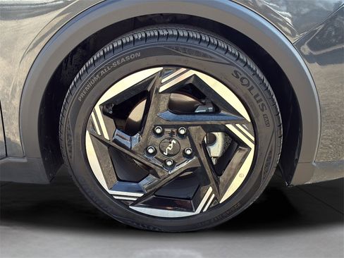 Used 2025 Kia K4 EX image 31