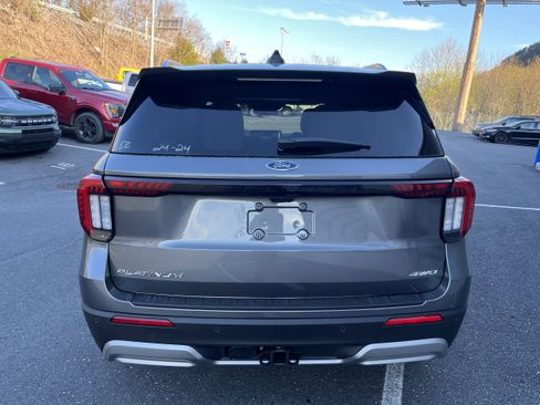 New 2026 Ford Explorer Platinum AWD/4WD image 5