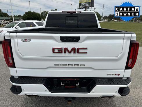Used 2024 GMC Sierra 1500 AT4 w/ Technology Package AWD/4WD image 5