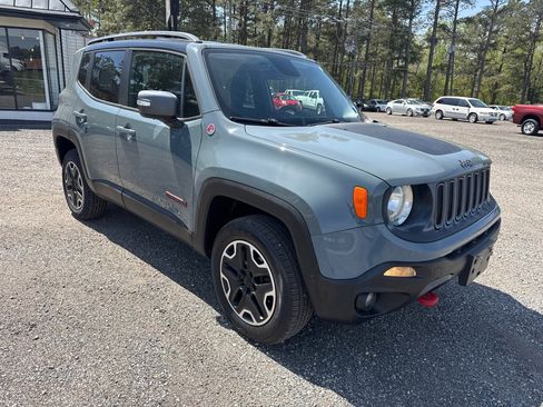 Used 2015 Jeep Renegade Trailhawk w/ Safety & Security Group I image 13